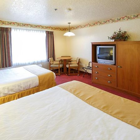 Murphys Suites Luaran gambar